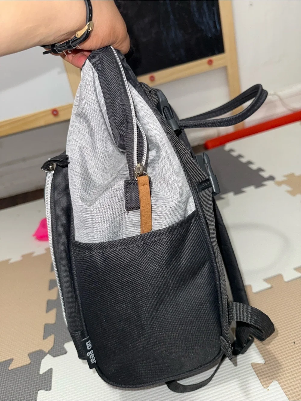 Diaper bag - Picture 3 of 5